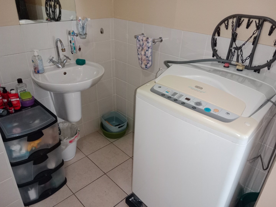 1 Bedroom Property for Sale in Wellington North Western Cape